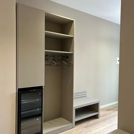 Blu בית הארחה